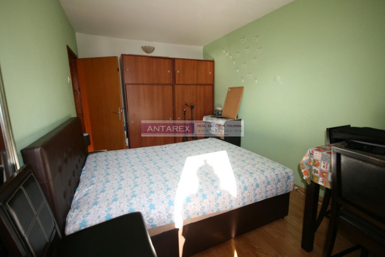 Villa en Dobrota, Montenegro, 270 m² - imagen 8