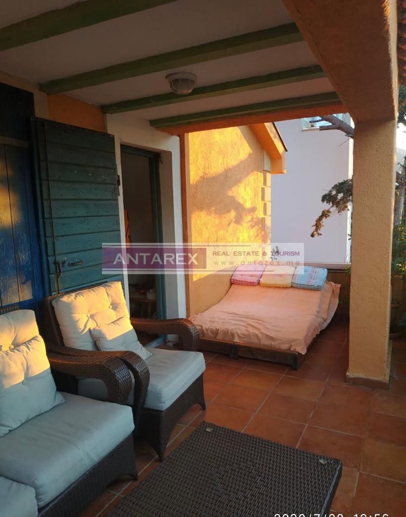 Villa in Krasici, Montenegro, 200 m² - picture 8