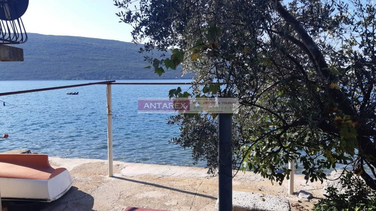 Villa à Kumbor, Monténégro, 161 m² - image 8