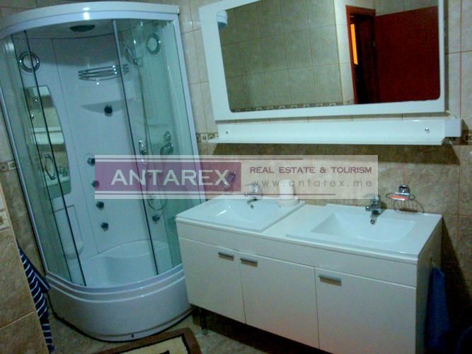 Villa en Kamenari, Montenegro, 270 m² - imagen 9