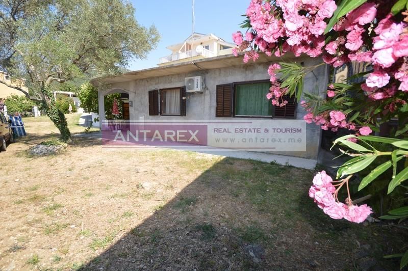 Villa in Herceg-Novi, Montenegro, 101 m² - picture 9