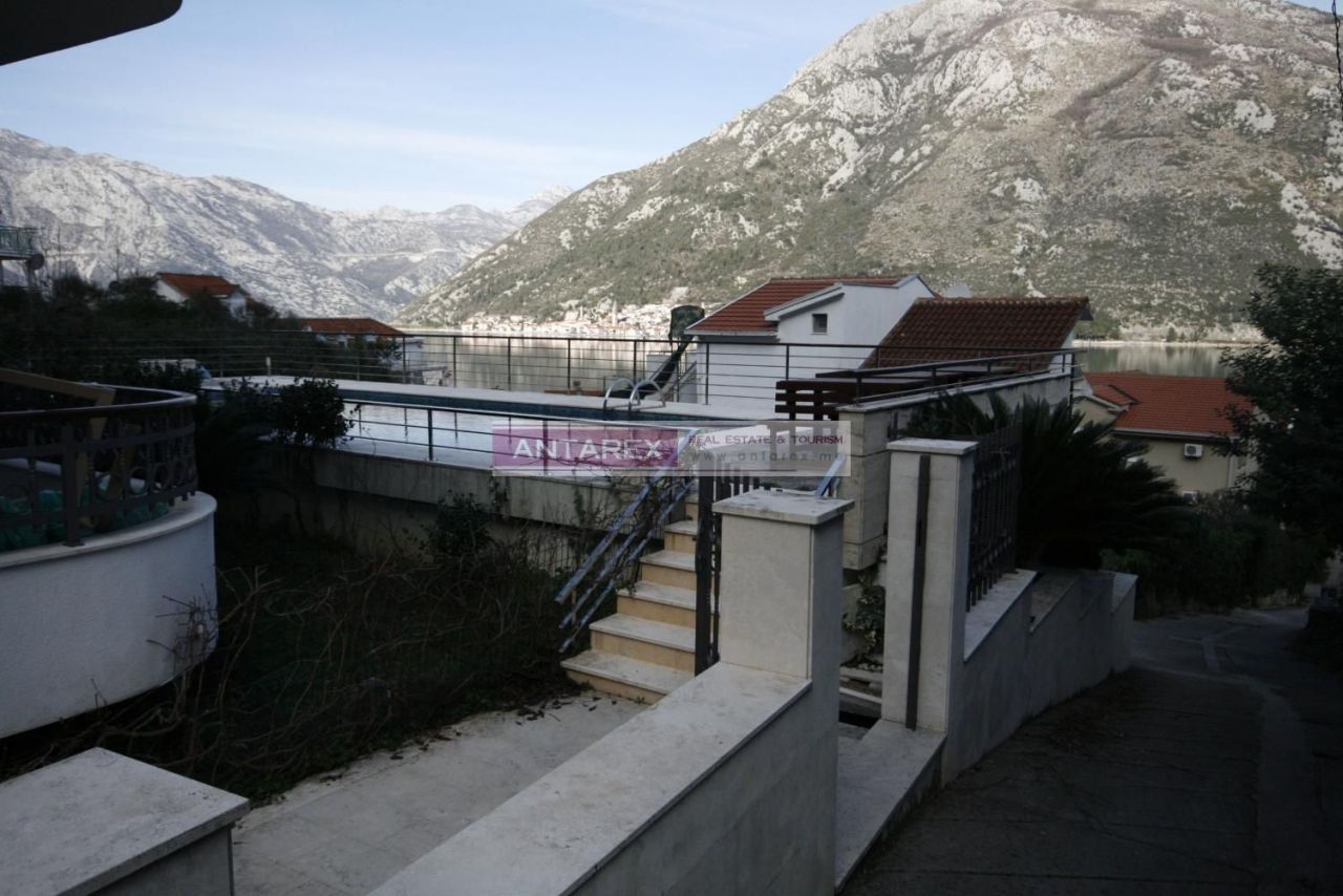Apartment in Stoliv, Montenegro, 124 m² - picture 9