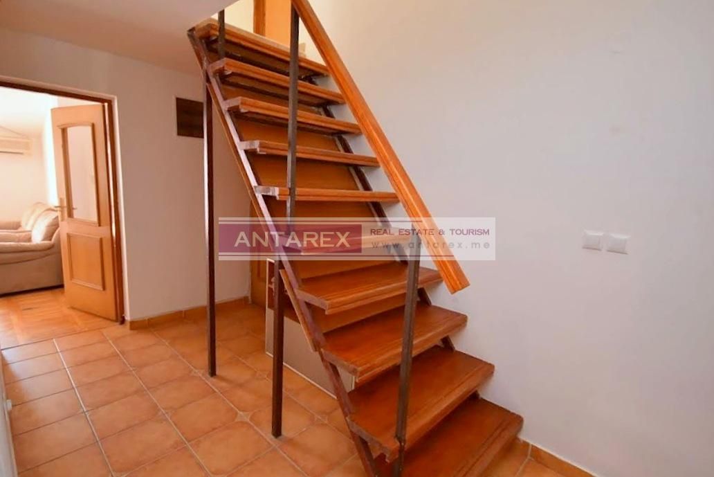 Apartment in Bijela, Montenegro, 90 m² - picture 9