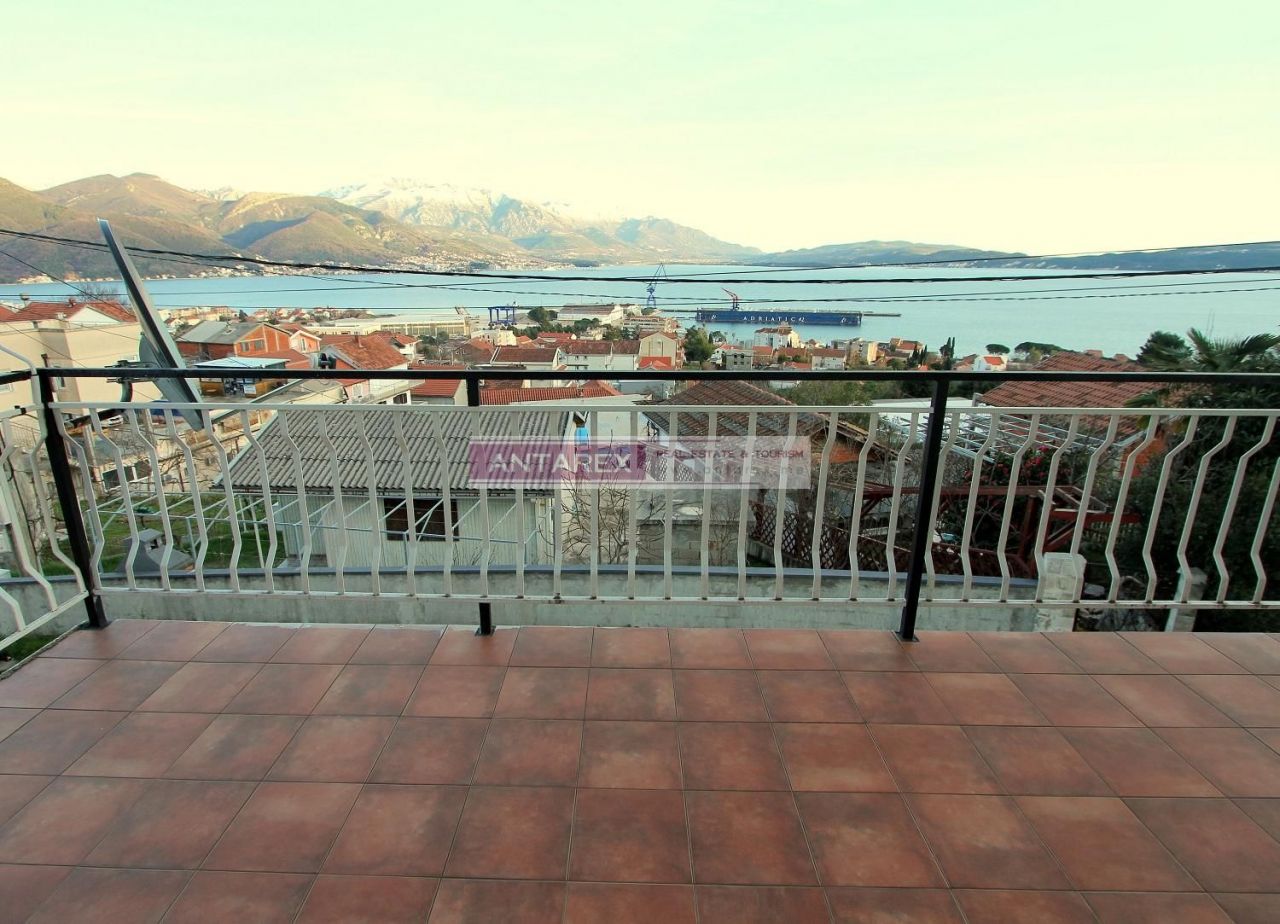 Apartment in Bijela, Montenegro, 104 m² - picture 9