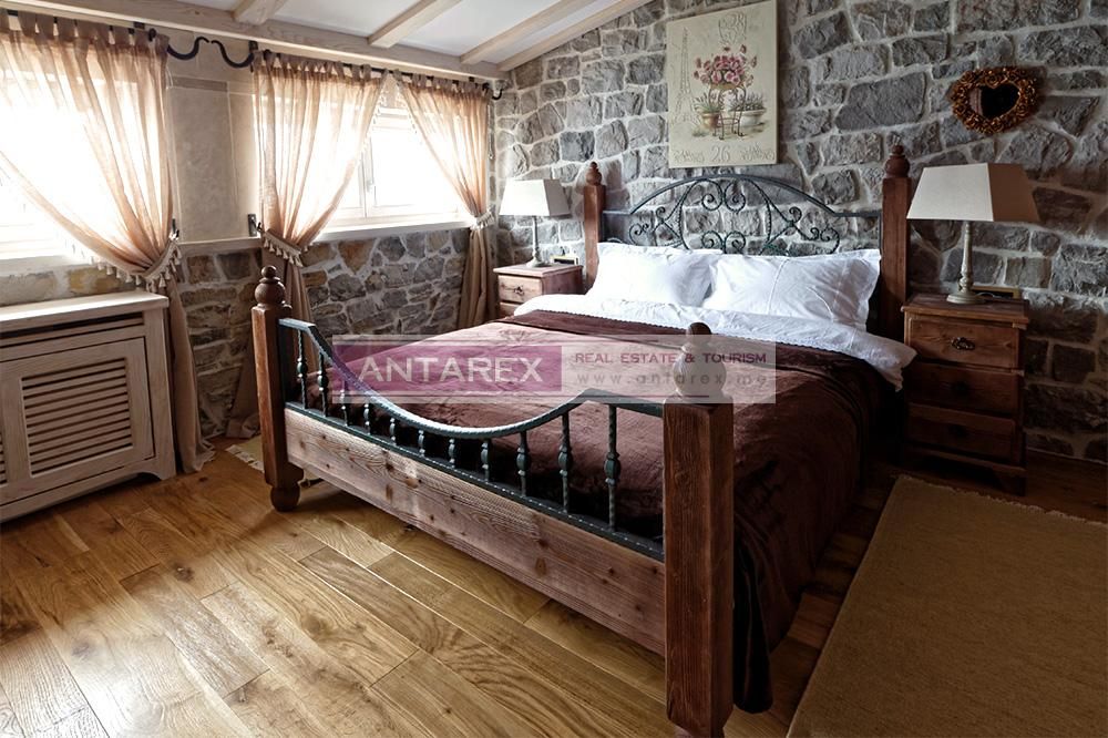 Villa a Tivat, Montenegro, 125 m² - foto 10