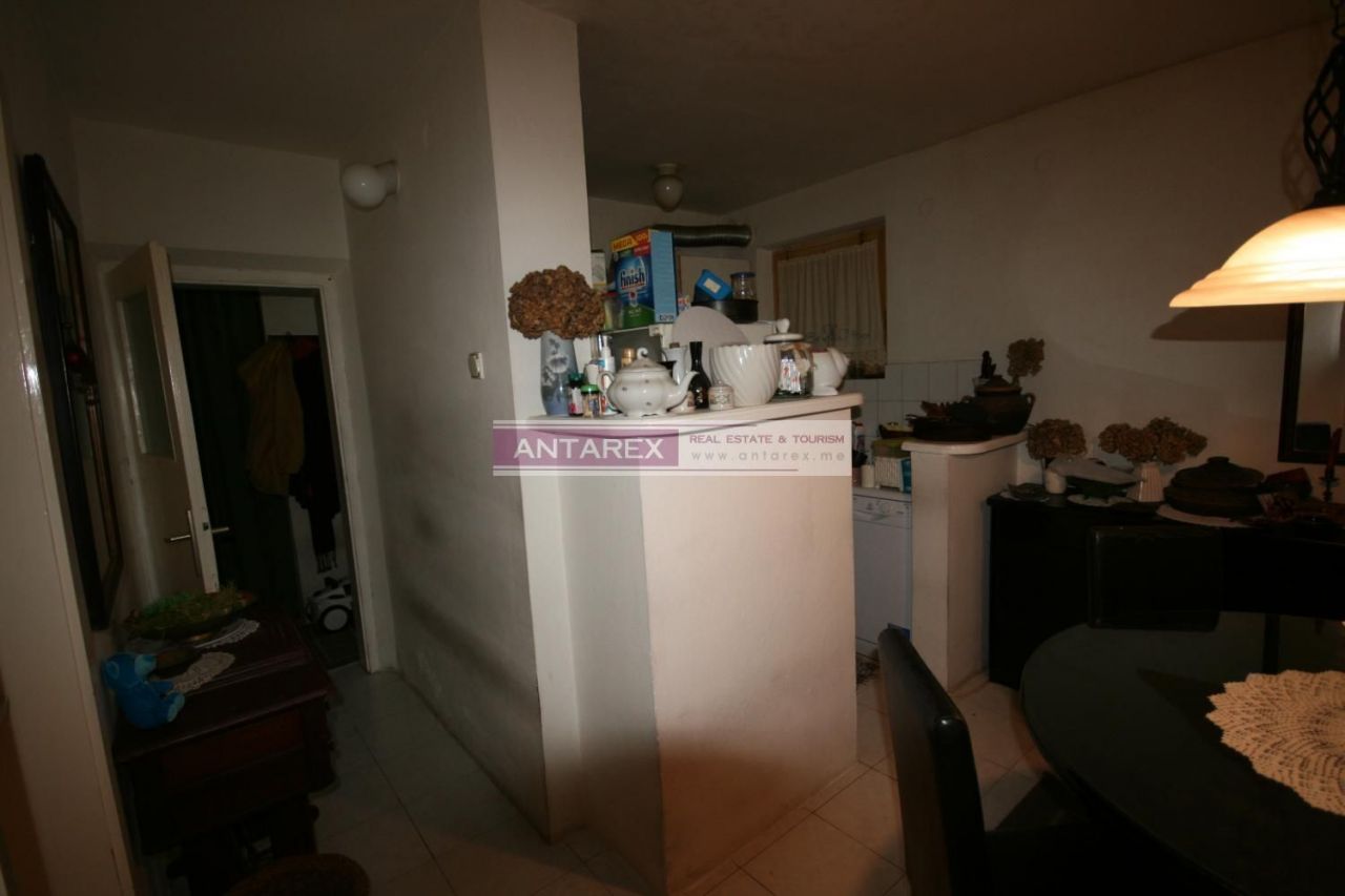 Villa en Tivat, Montenegro, 357 m² - imagen 10