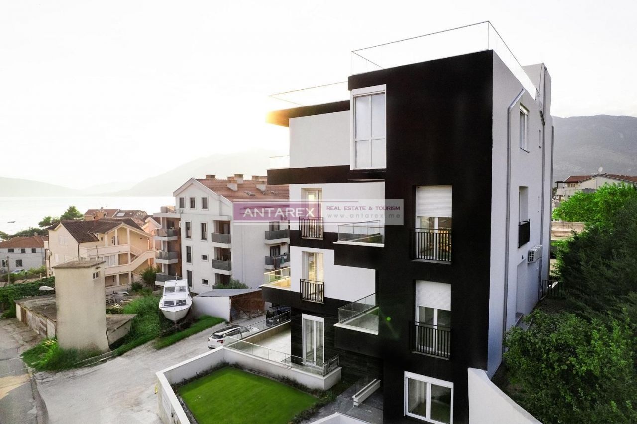 Apartment in Tivat, Montenegro, 43 m² - picture 10