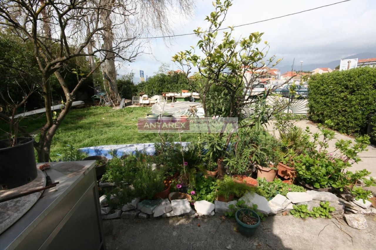 Villa en Tivat, Montenegro, 357 m² - imagen 11