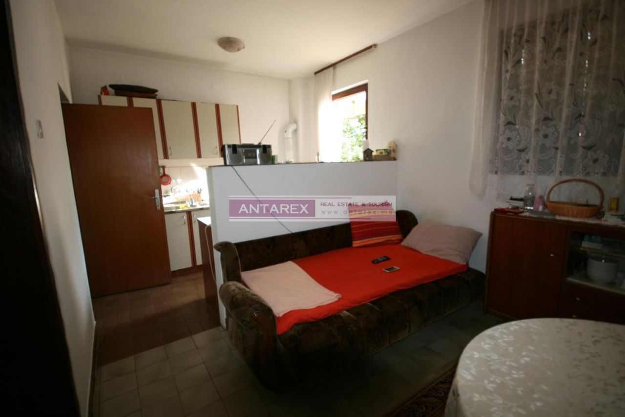 Villa en Dobrota, Montenegro, 270 m² - imagen 11