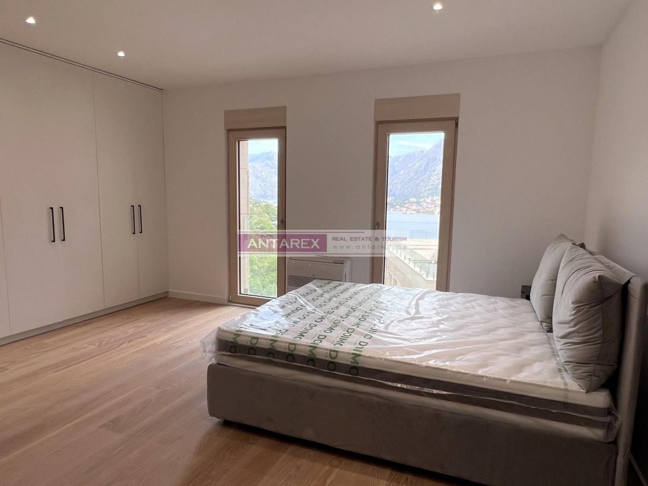 Appartement à Škaljari, Monténégro, 136 m² - image 11