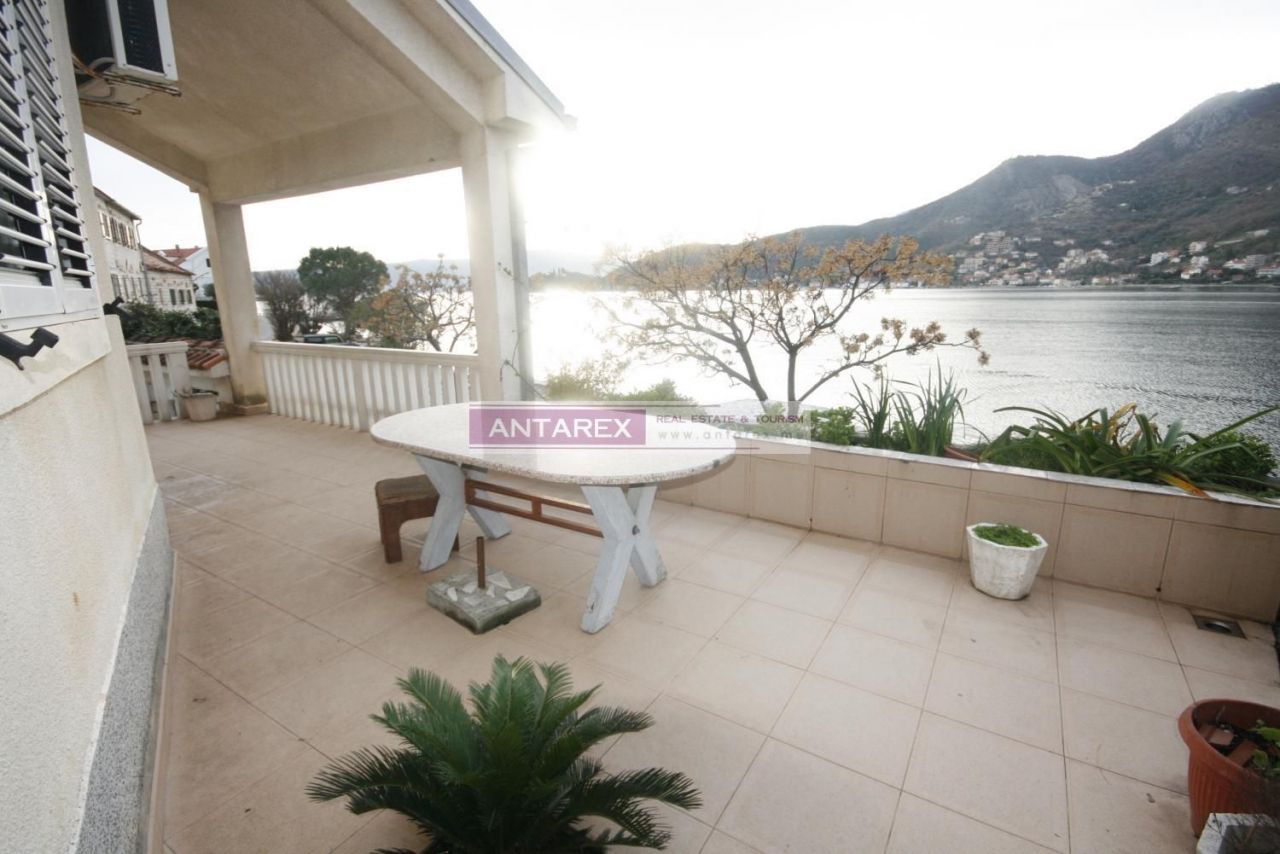 Villa à Lépétane, Monténégro, 257 m² - image 12