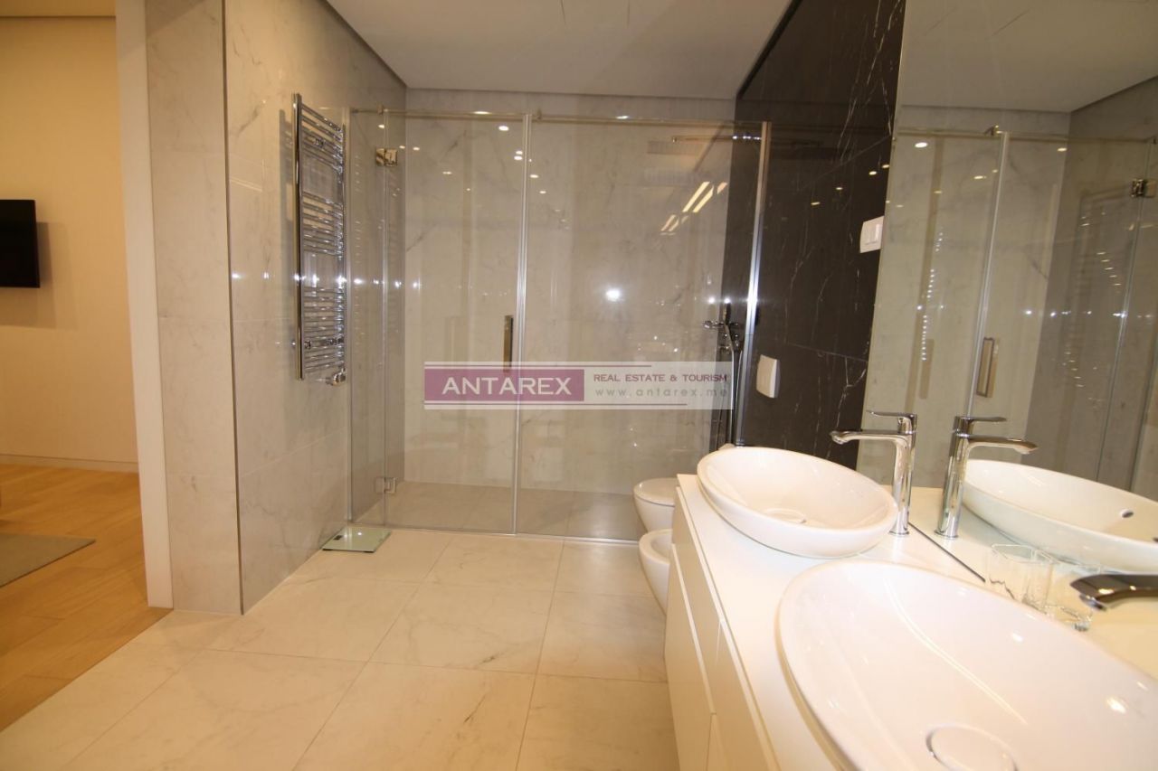 Apartment in Budva, Montenegro, 146 m² - picture 12