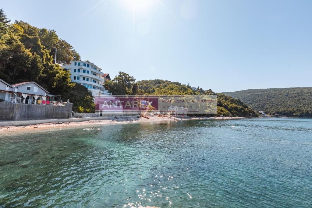 Villa a Ulcinj, Montenegro, 148 m² - foto 12