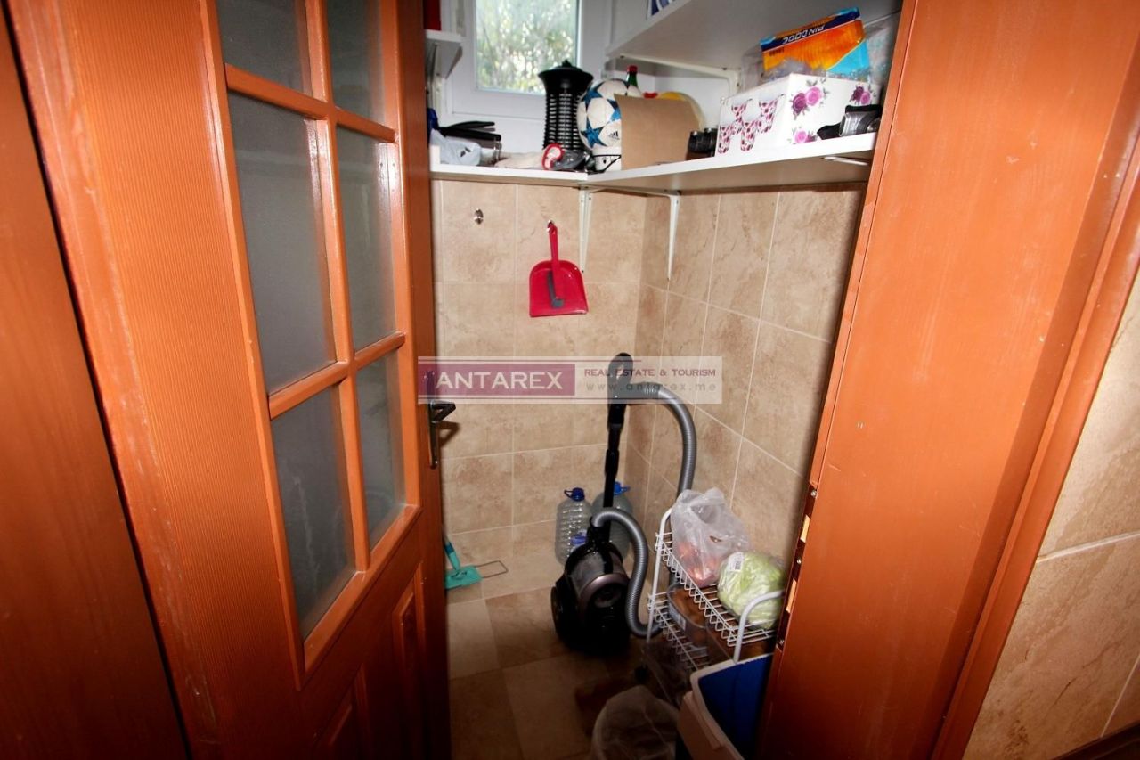 Apartment in Bijela, Montenegro, 104 m² - picture 12