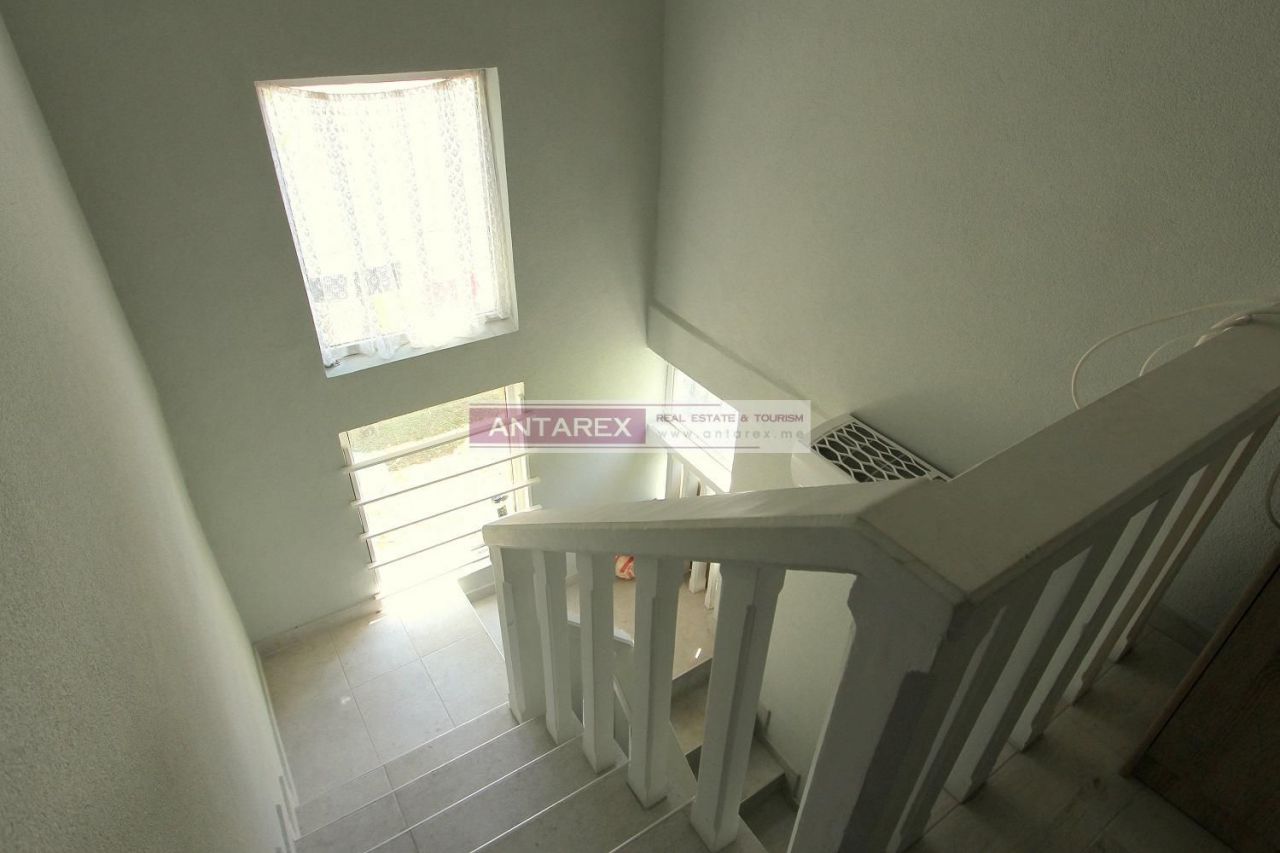 Villa a Herceg-Novi, Montenegro, 77 m² - foto 12