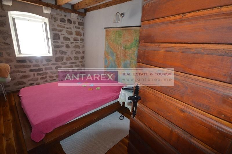 Apartment in Herceg-Novi, Montenegro, 106 m² - picture 13