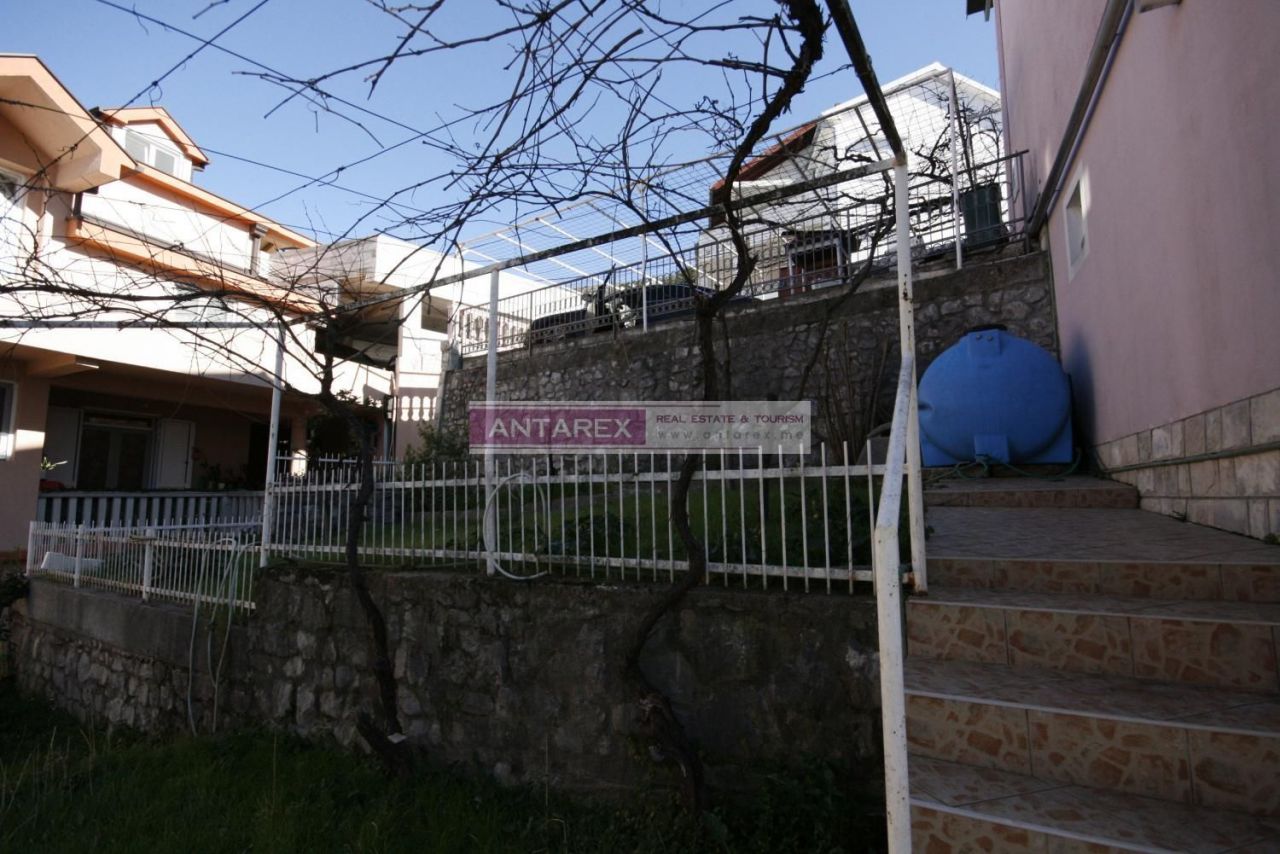 Villa in Tivat, Montenegro, 120 m² - picture 13