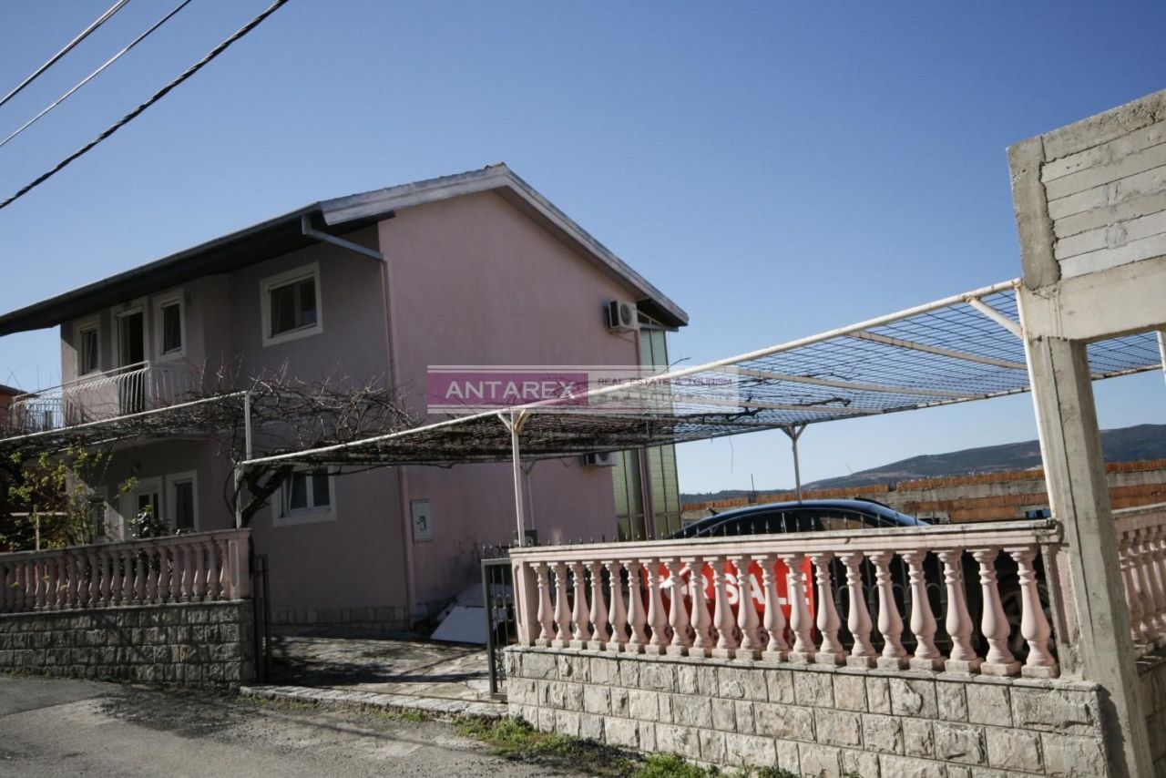 Villa in Tivat, Montenegro, 120 m² - picture 15