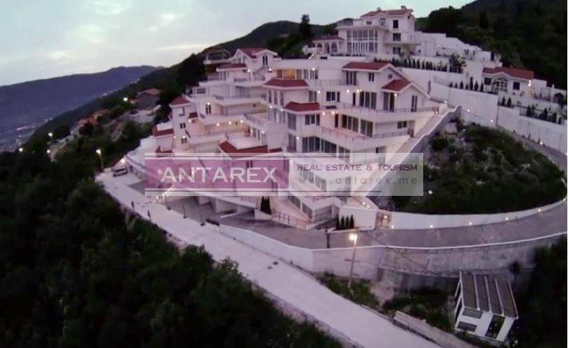 Apartment in Herceg-Novi, Montenegro, 148.3 m² - picture 13