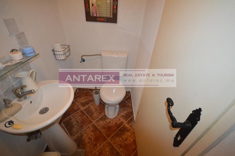 Apartment in Herceg-Novi, Montenegro, 106 m² - picture 16