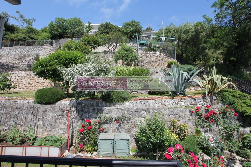 Villa a Zelenika, Montenegro, 130 m² - foto 16