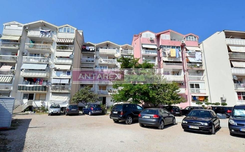 Apartment in Bijela, Montenegro, 90 m² - picture 16