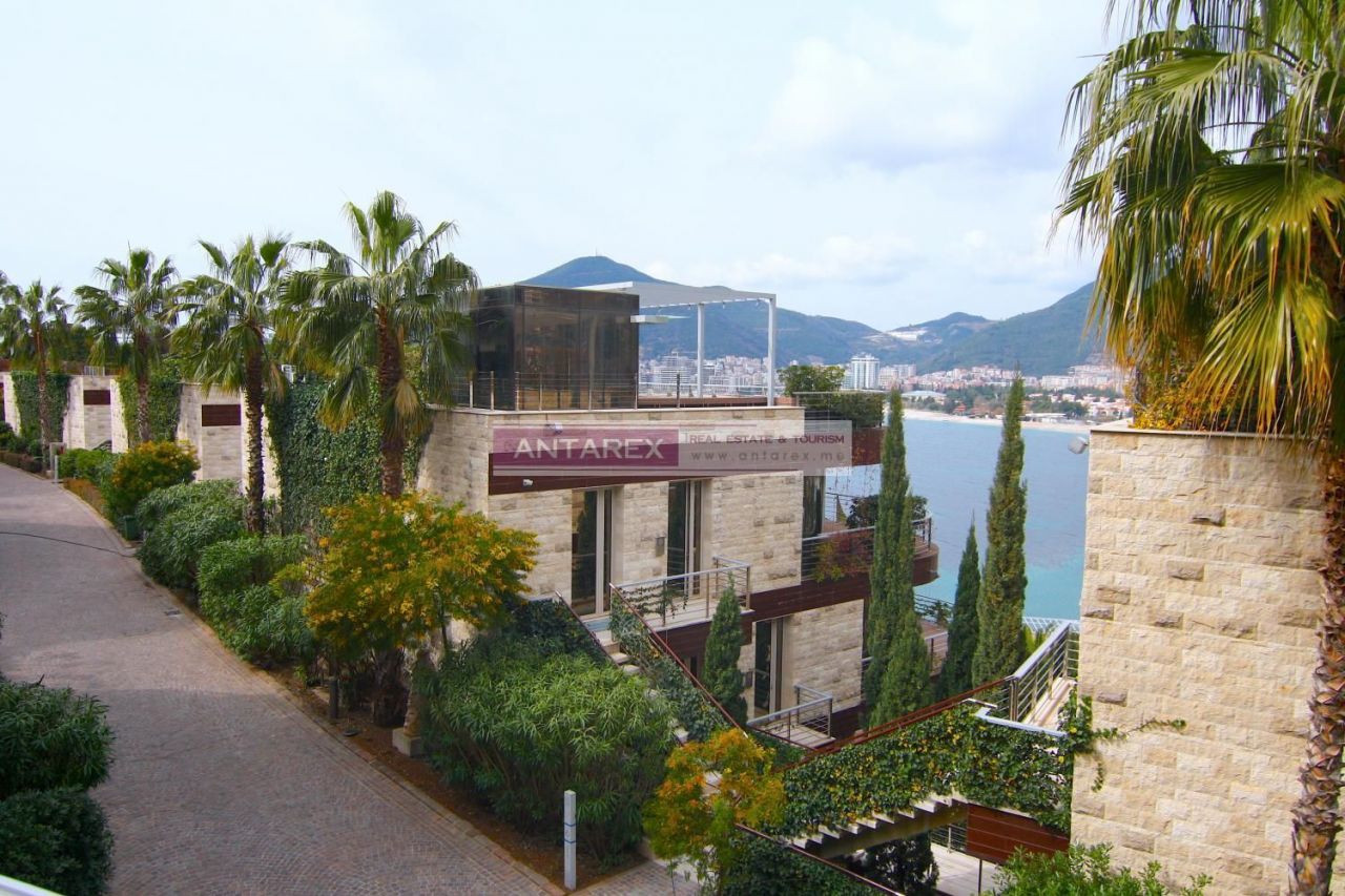 Apartment in Budva, Montenegro, 146 m² - picture 17