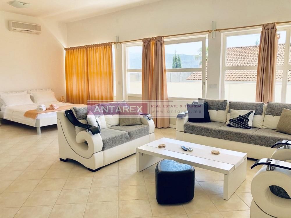 Villa en Herceg-Novi, Montenegro, 400 m² - imagen 16