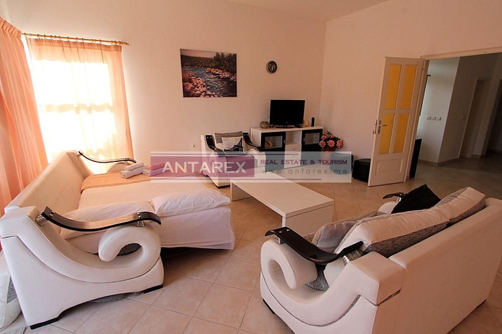 Villa en Herceg-Novi, Montenegro, 400 m² - imagen 17