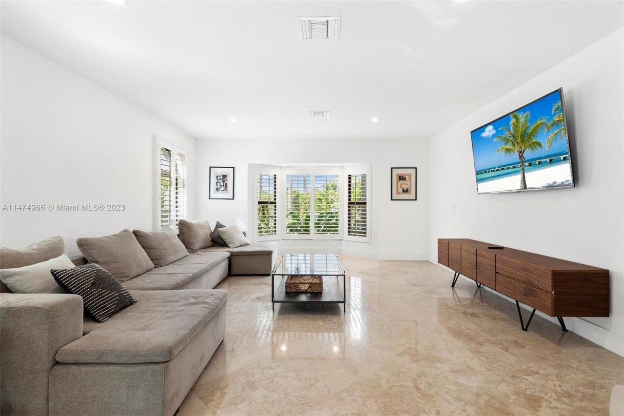 Villa in Miami, USA, 350 m² - picture 11