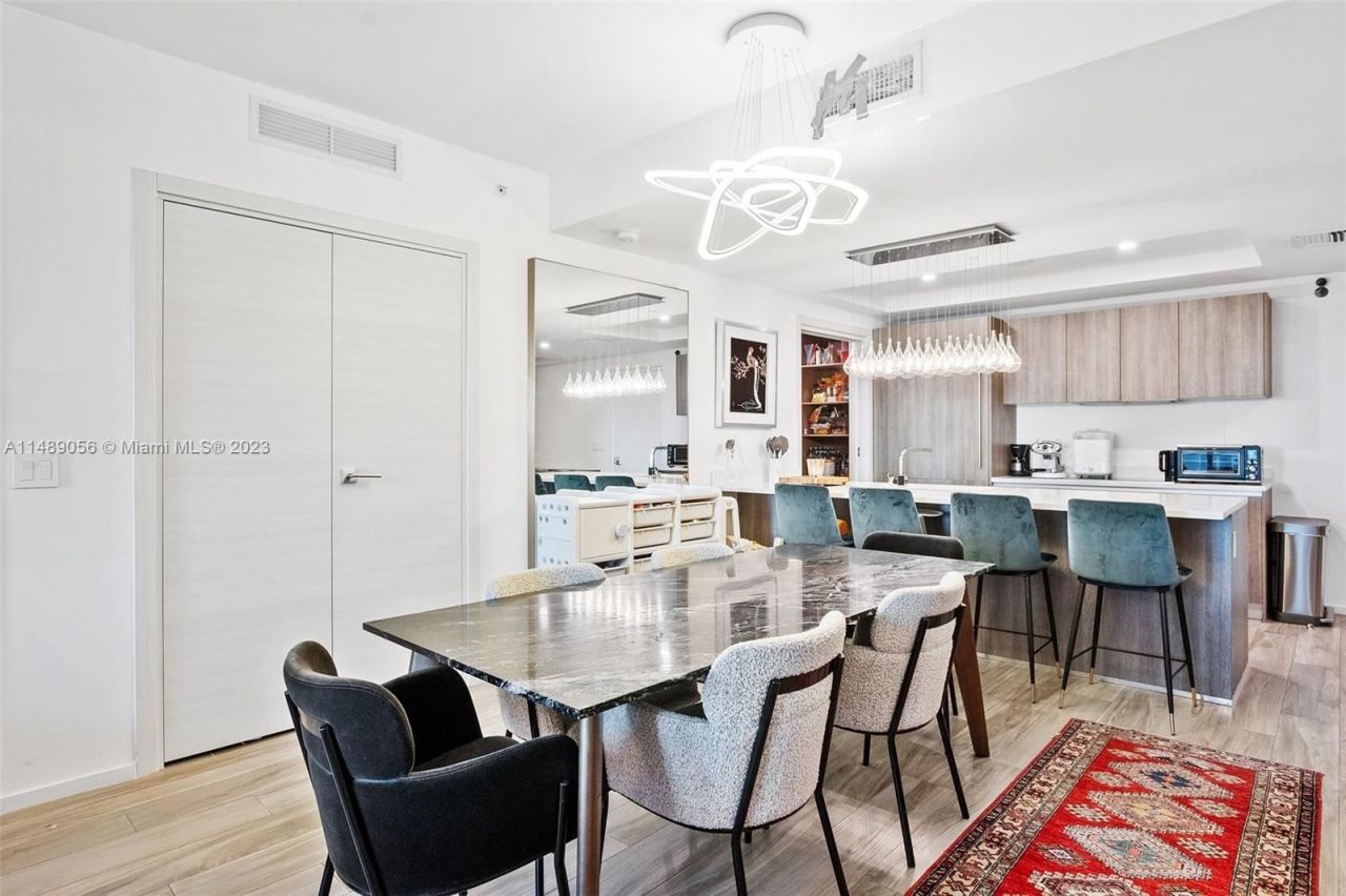 Flat in Miami, USA, 110 m² - picture 7