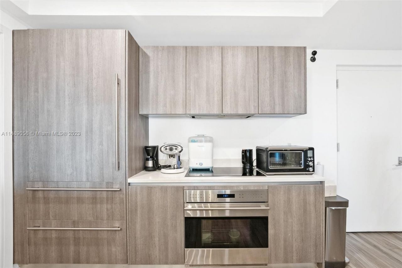 Flat in Miami, USA, 110 m² - picture 6