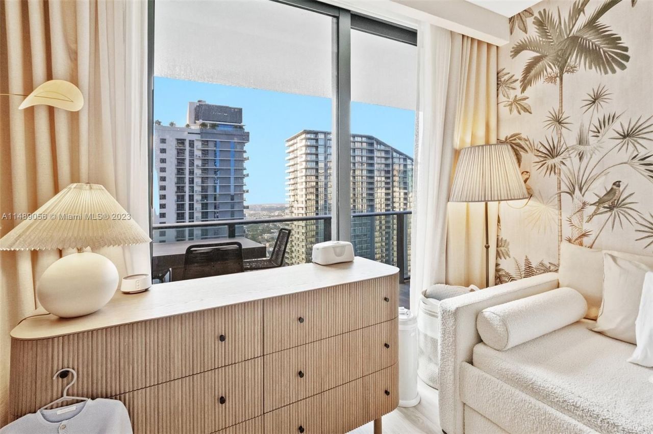 Flat in Miami, USA, 110 m² - picture 14