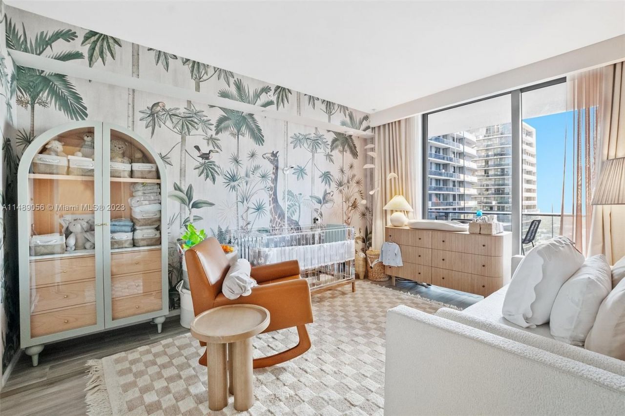 Flat in Miami, USA, 110 m² - picture 12