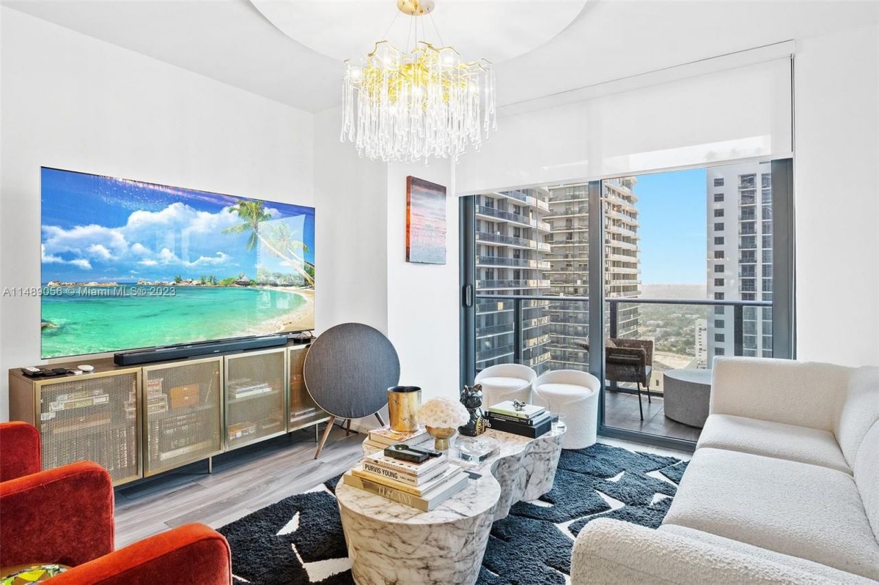 Flat in Miami, USA, 110 m² - picture 8