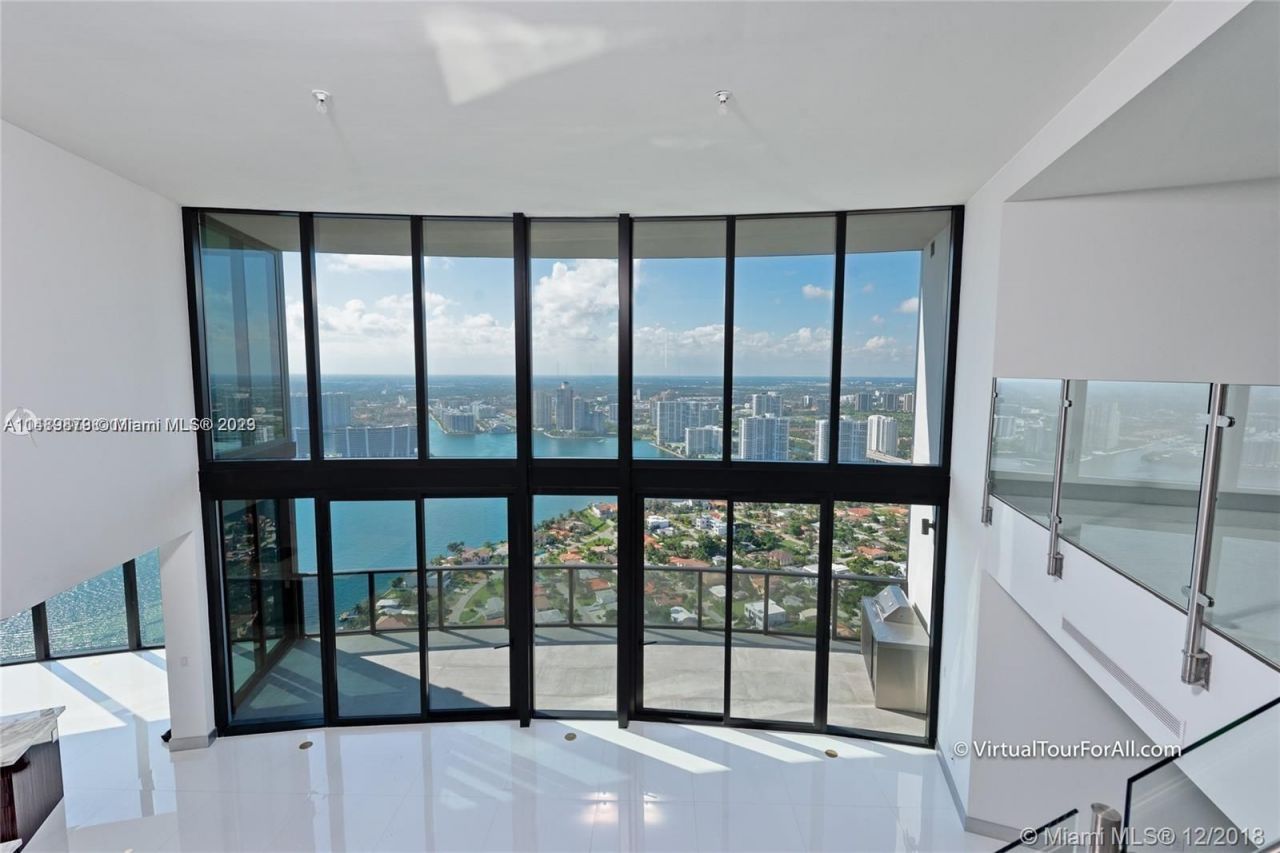 Flat in Miami, USA, 300 m² - picture 5