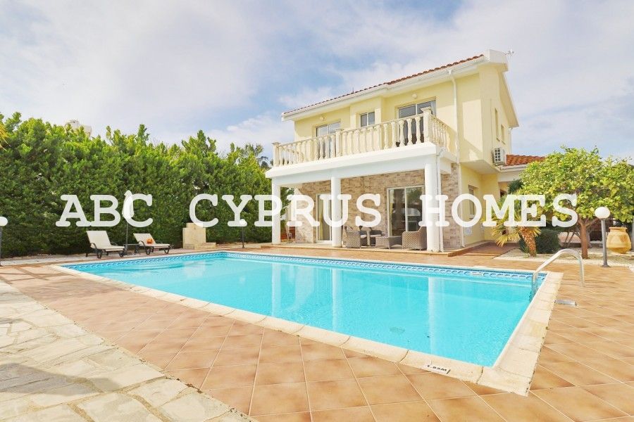 Villa in Paphos, Cyprus, 140 m² - picture 1