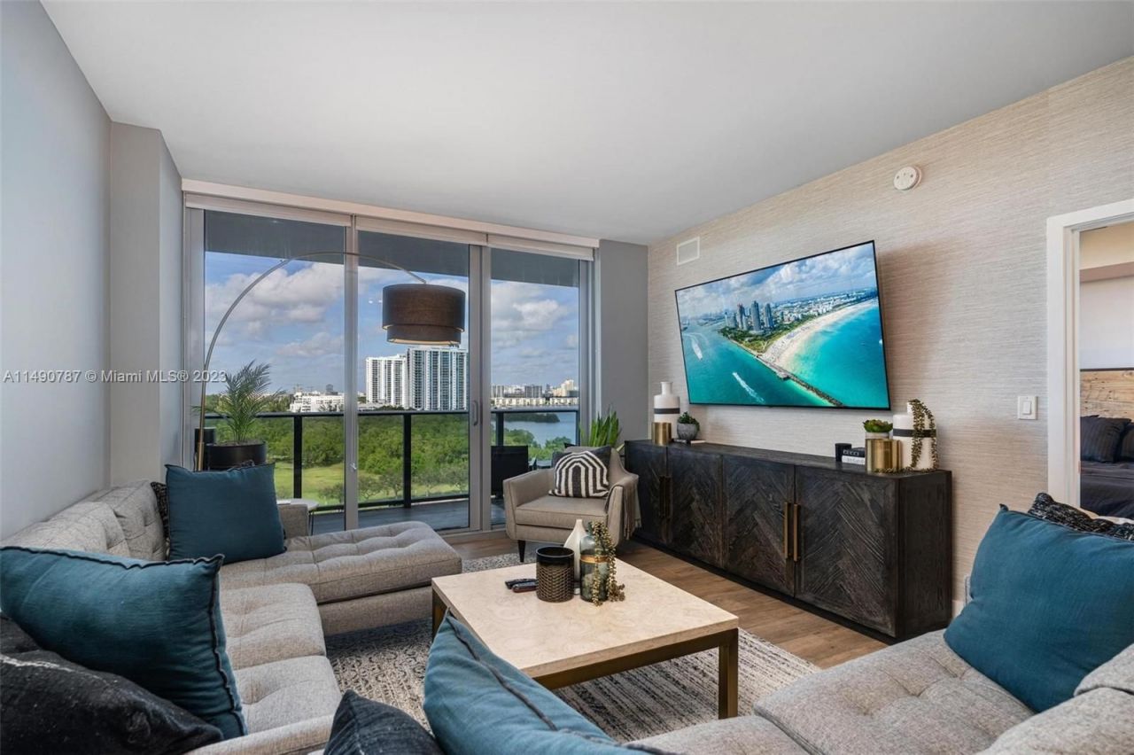 Appartement à Miami, États-Unis, 100 m² - image 1