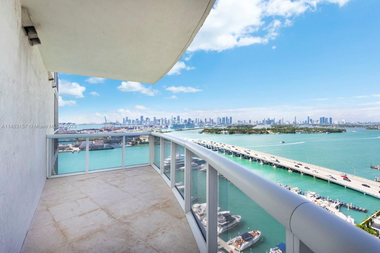 Appartement à Miami, États-Unis, 170 m² - image 1