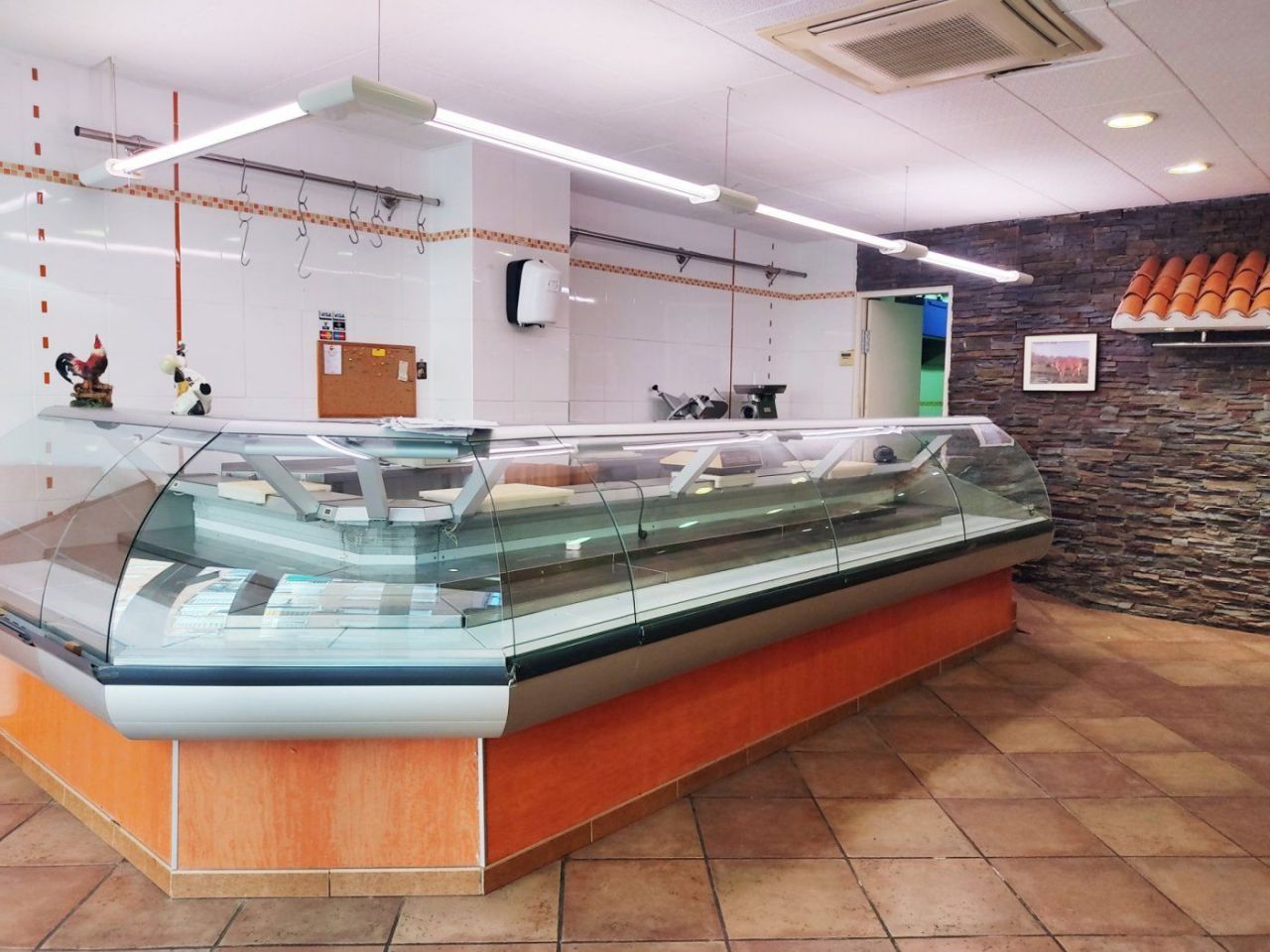 Tienda en Barcelona, España, 67 m² - imagen 1