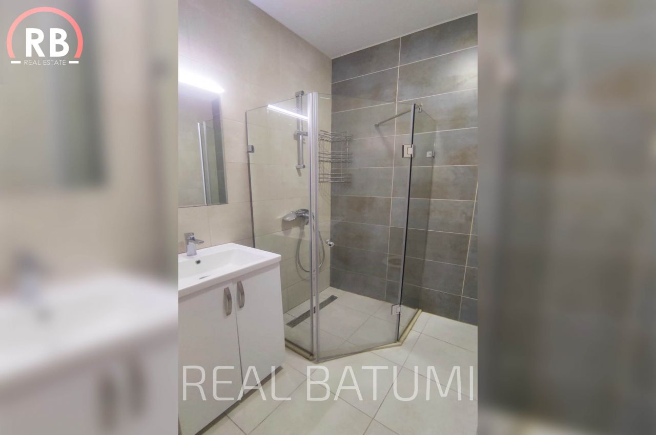 Flat in Batumi, Georgia, 35 m² - picture 15