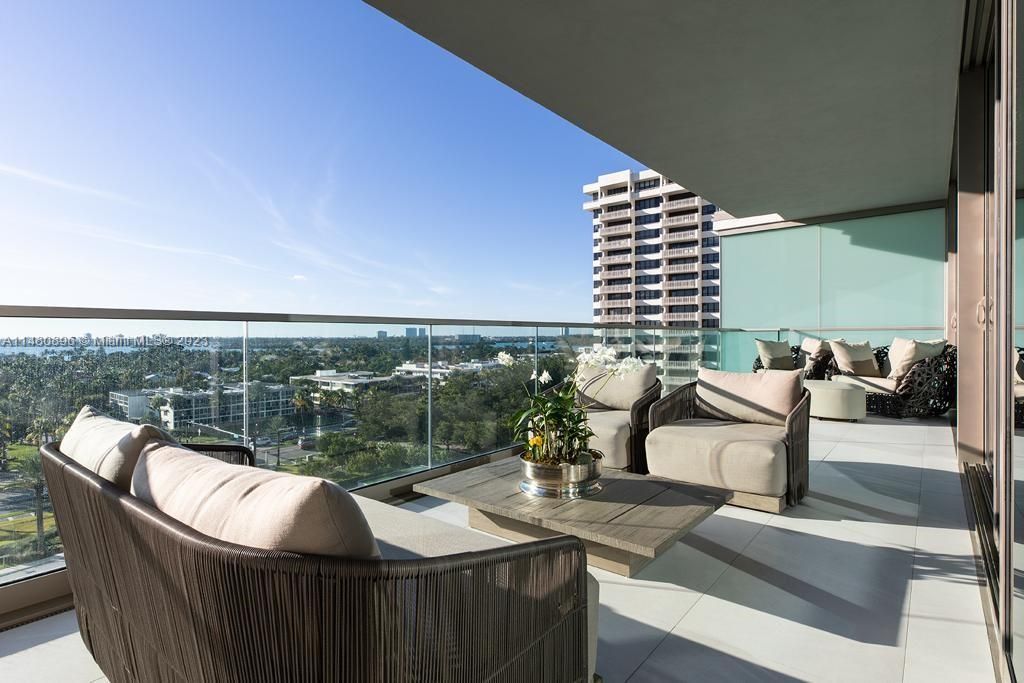 Piso en Miami, Estados Unidos, 200 m² - imagen 16