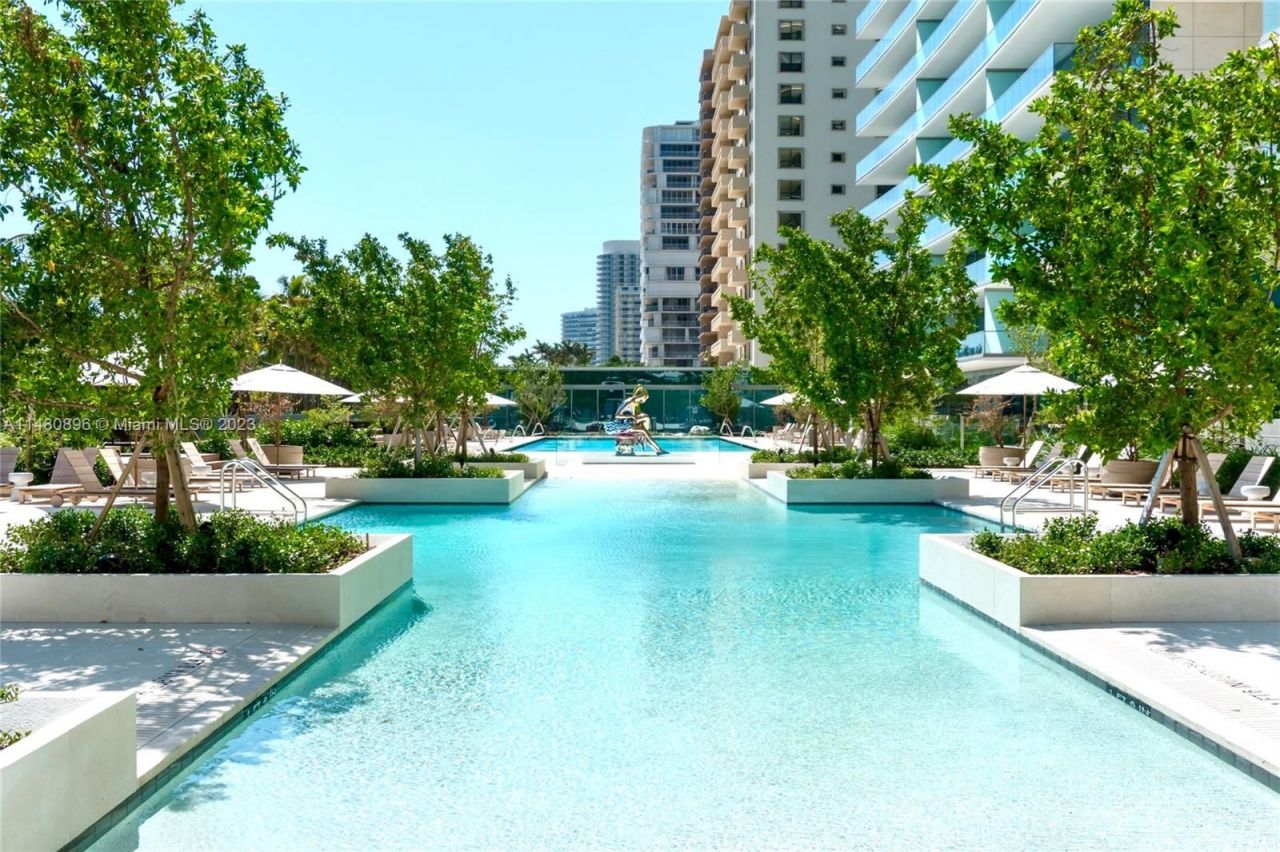 Piso en Miami, Estados Unidos, 200 m² - imagen 17