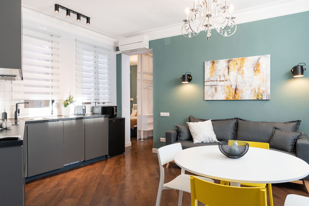 Apartment in Barcelona, Spain, 113 m² - picture 4