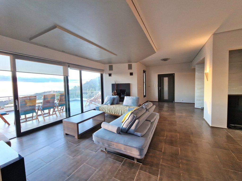 Haus in Loutraki, Griechenland, 500 m² - Foto 1