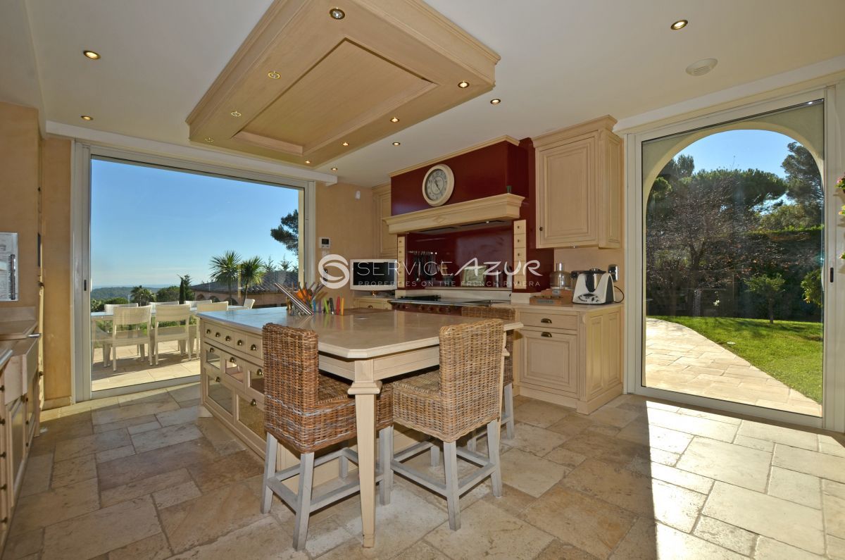 Villa in Mougins, France, 500 m² - picture 9