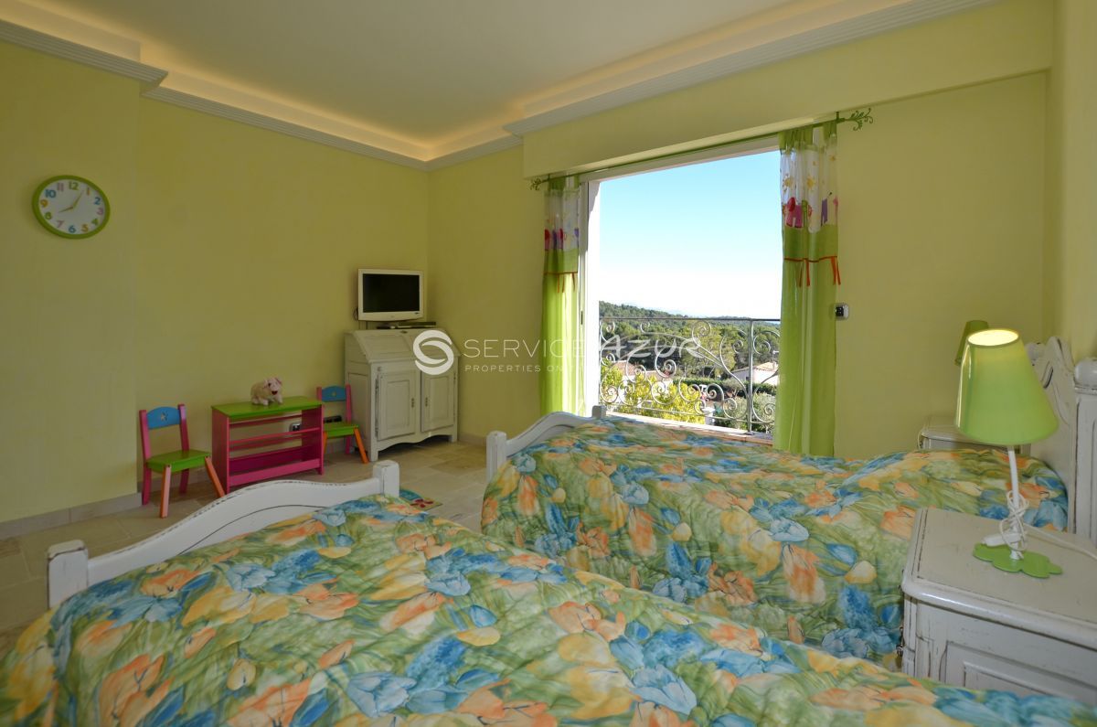 Villa in Mougins, France, 500 m² - picture 17