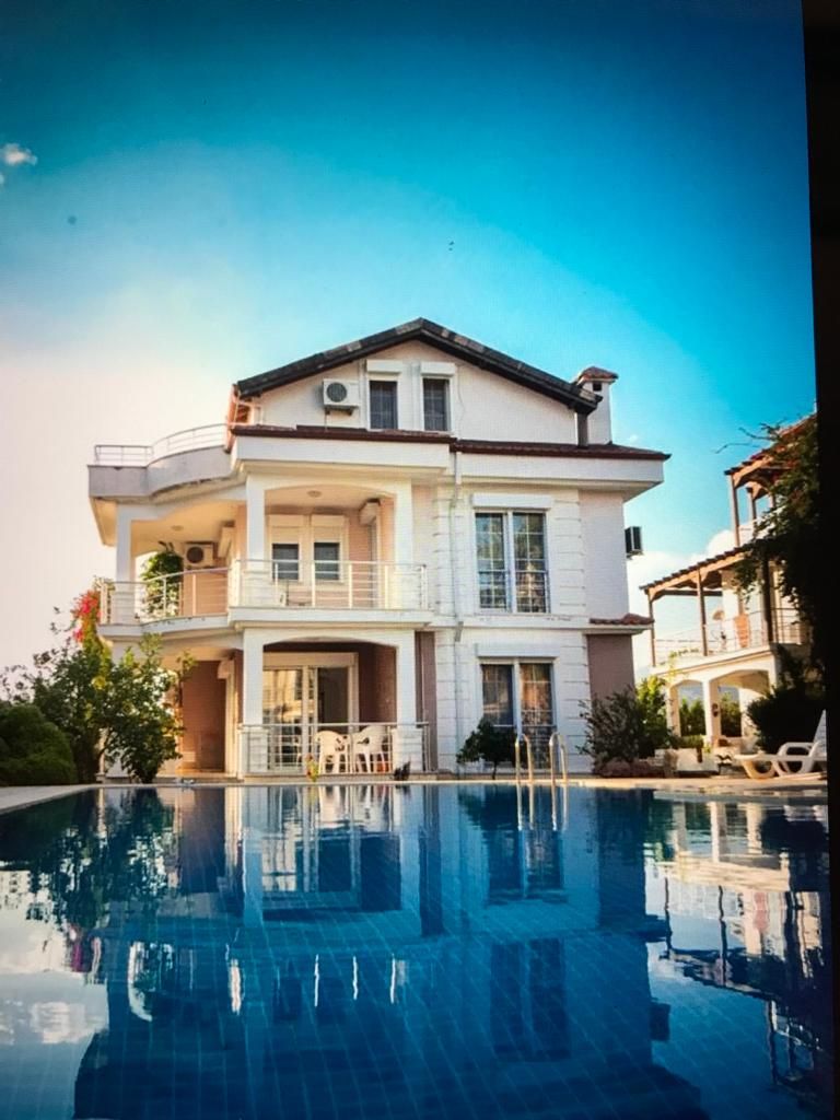 Villa in Fethiye, Türkei, 250 m² - Foto 1