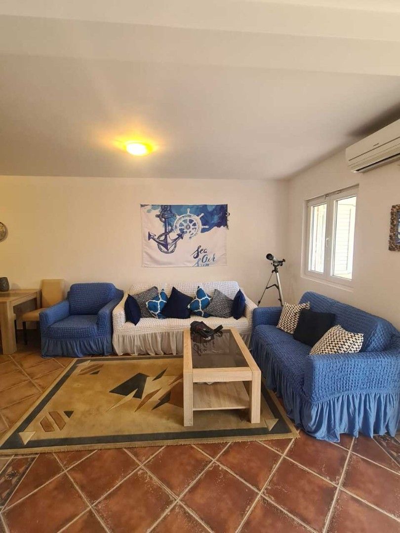 Piso en Prcanj, Montenegro, 56 m² - imagen 6