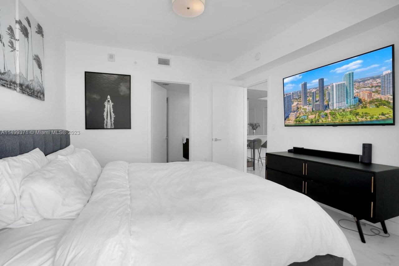 Piso en Miami, Estados Unidos, 70 m² - imagen 9